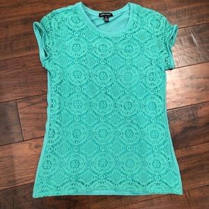 Ace & Ally lace front tee